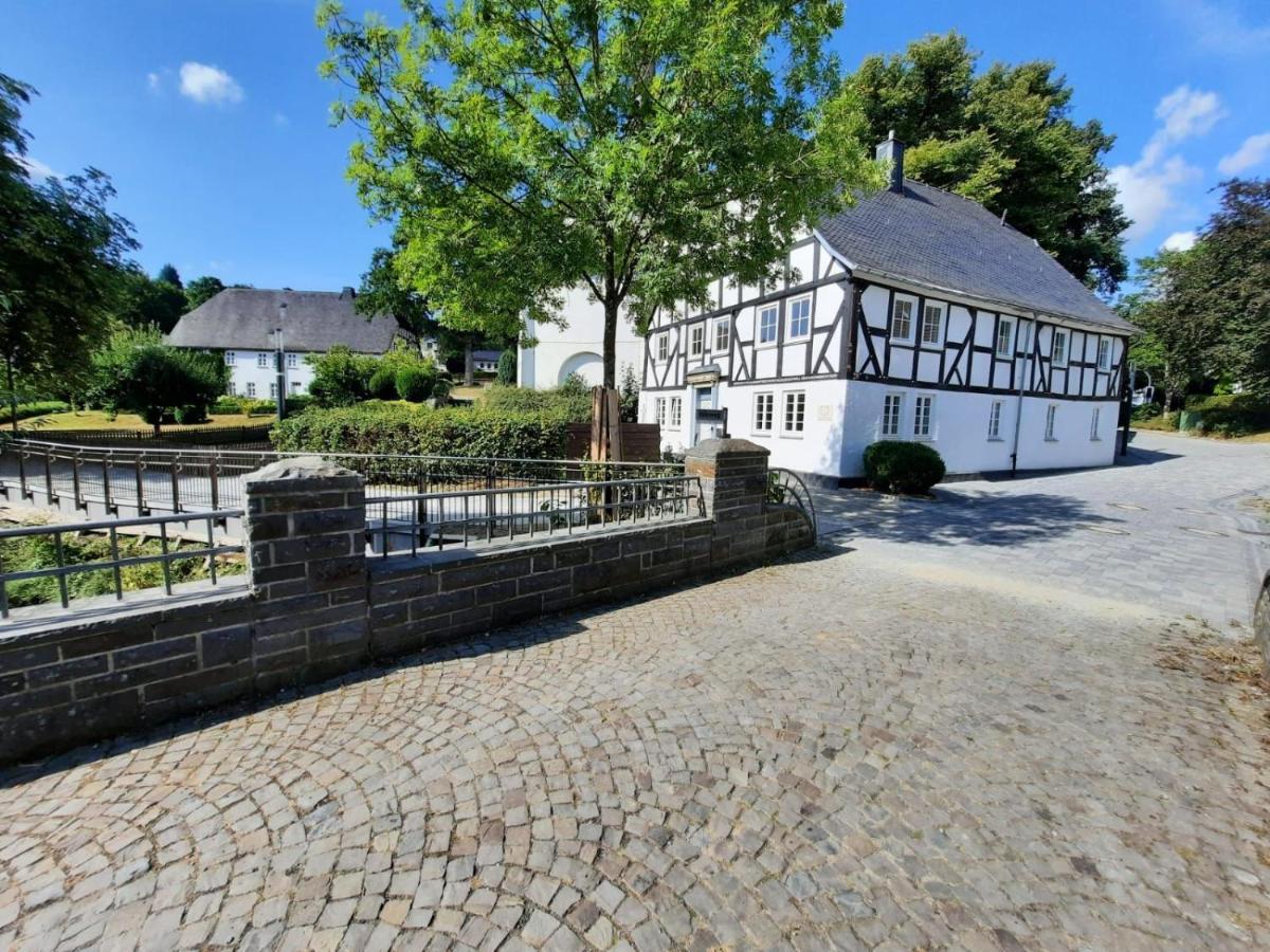 Ferienwohnung Am Kurpark เอสลัวห์ ภายนอก รูปภาพ