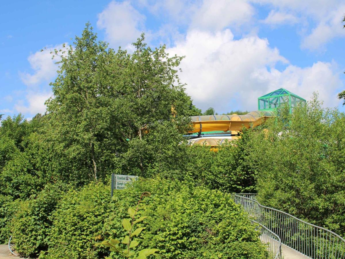 Ferienwohnung Am Kurpark เอสลัวห์ ภายนอก รูปภาพ